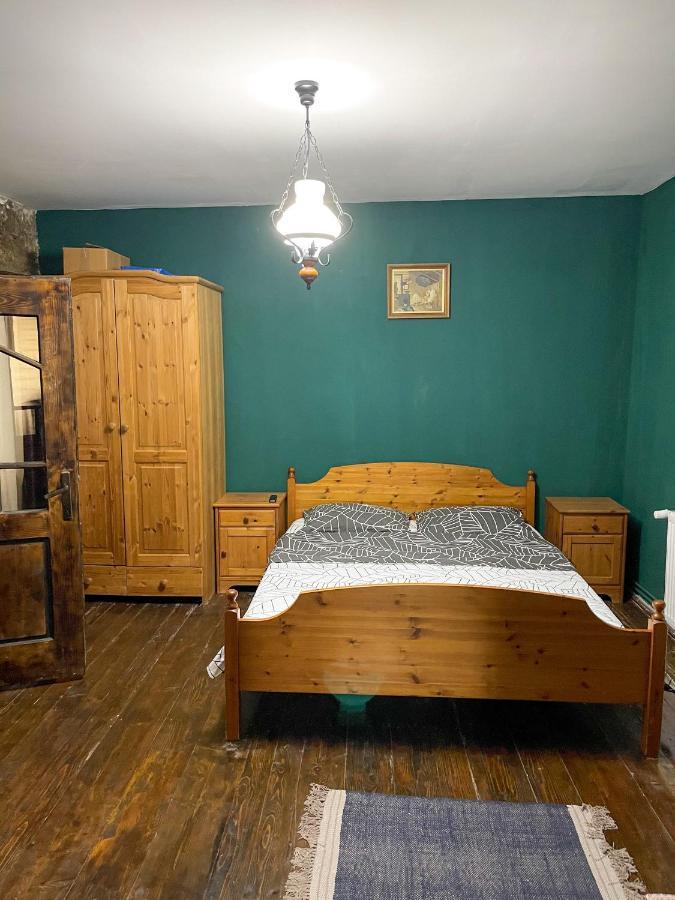 Villa The Hunter House à Ciudanovita Extérieur photo